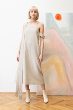 Load image into Gallery viewer, Hover dress / beige