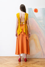 Load image into Gallery viewer, Cascade silk top / yellow