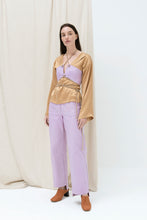 Load image into Gallery viewer, Cinder silk blouse / camel