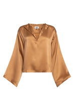 Load image into Gallery viewer, Cinder silk blouse / camel