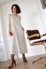 Load image into Gallery viewer, Hover dress / beige