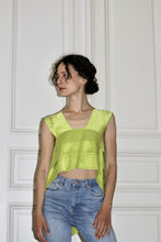Load image into Gallery viewer, Cascade silk top / lime