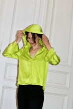 Load image into Gallery viewer, Dinah silk blouse / lime