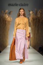 Load image into Gallery viewer, Noah silk blouse / camel