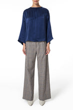 Load image into Gallery viewer, Phantasy silk shirt