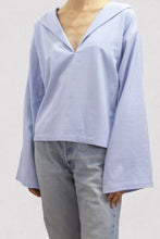 Load image into Gallery viewer, Challenger blouse 2.0 / pale blue
