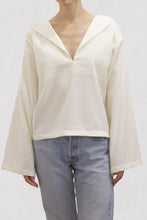 Load image into Gallery viewer, Challenger blouse 2.0 / off-white
