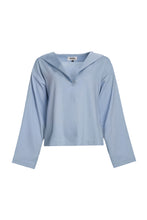 Load image into Gallery viewer, Challenger blouse 2.0 / pale blue
